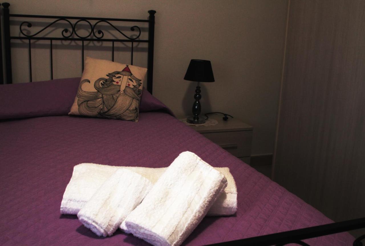 Casa Andreana Bed & Breakfast Uri Exterior photo